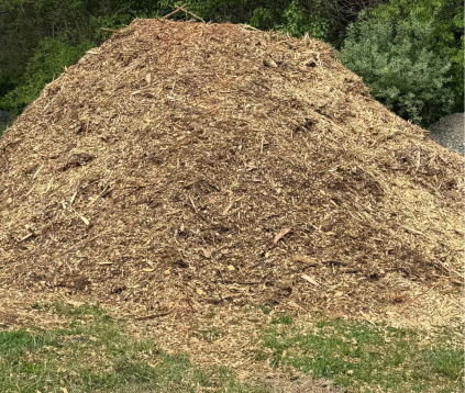 Coarse chipper mulch.